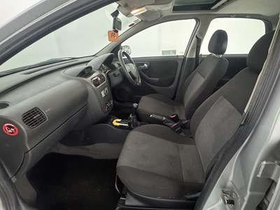 Lot 194 - 2005 Vauxhall Corsa