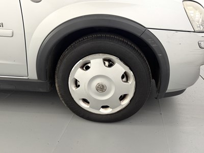 Lot 194 - 2005 Vauxhall Corsa