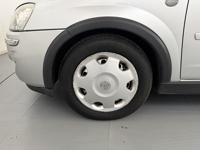 Lot 194 - 2005 Vauxhall Corsa