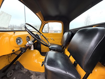 Lot 139 - 1952 Ford F6 COE