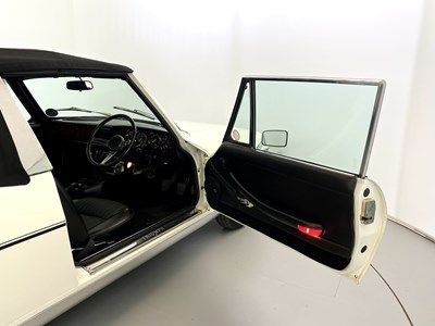 Lot 93 - 1973 Triumph Stag