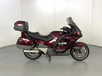 Lot 96 - 1996 Honda Pan-European
