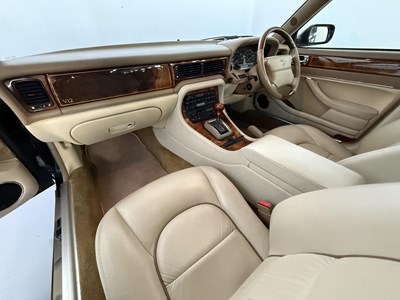 Lot 97 - 1997 Daimler Double Six