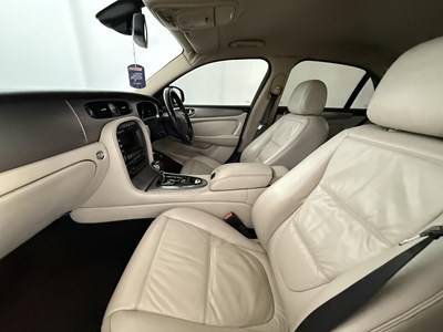 Lot 168 - 2008 Jaguar XJ Sport