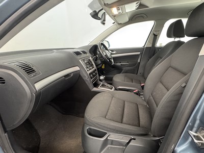 Lot 183 - 2011 Skoda Octavia - NO RESERVE