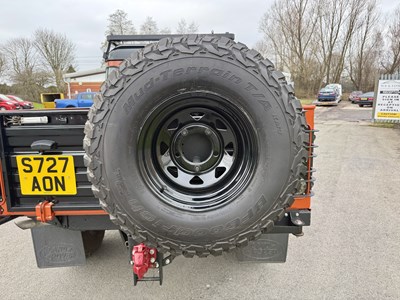 Lot 105 - 1998 Land Rover Defender