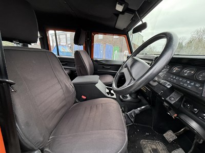 Lot 105 - 1998 Land Rover Defender