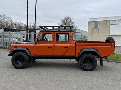 Lot 105 - 1998 Land Rover Defender