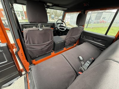 Lot 105 - 1998 Land Rover Defender