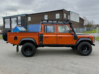 Lot 105 - 1998 Land Rover Defender