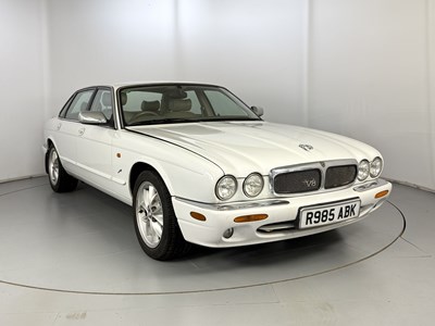 Lot 39 - 1997 Jaguar XJ8