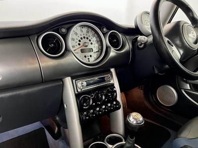 Lot 7 - 2003 Mini Cooper S