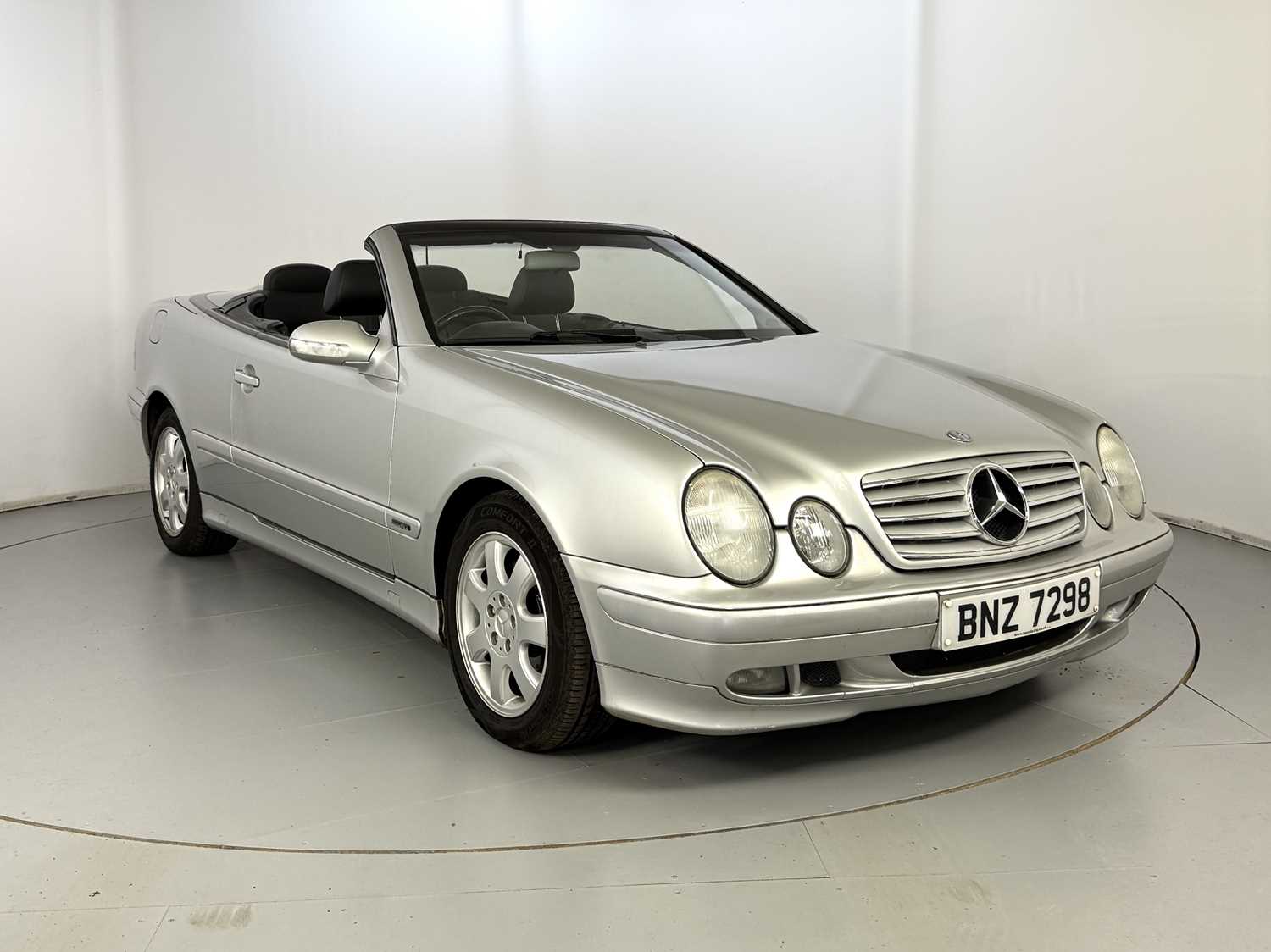 Lot 169 - 2000 Mercedes-Benz CLK230