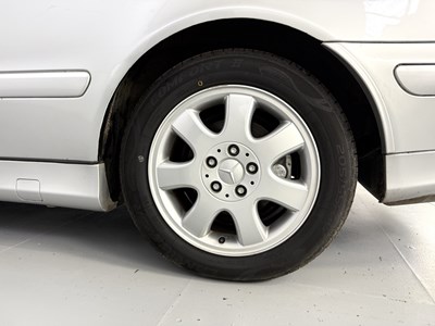 Lot 169 - 2000 Mercedes-Benz CLK230