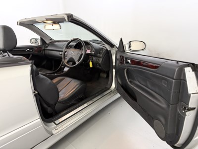 Lot 169 - 2000 Mercedes-Benz CLK230