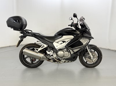 Lot 45 - 2012 Honda VFR800 X Crossrunner