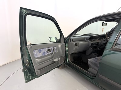 Lot 43 - 1995 Renault Clio
