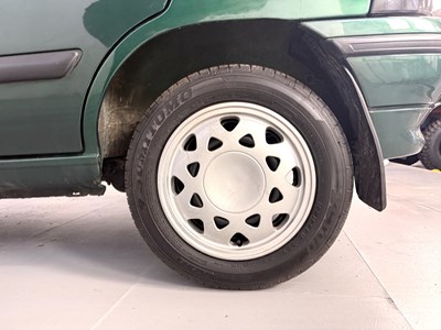 Lot 43 - 1995 Renault Clio