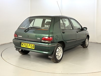 Lot 43 - 1995 Renault Clio