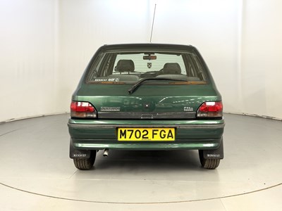 Lot 43 - 1995 Renault Clio