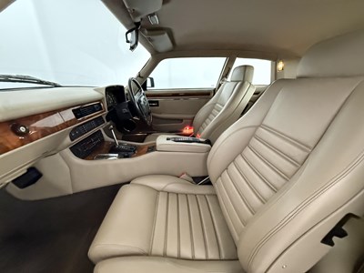 Lot 118 - 1991 Jaguar XJS