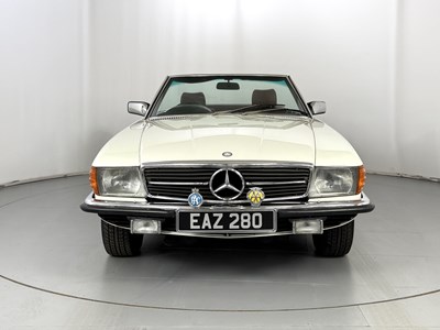 Lot 42 - 1984 Mercedes-Benz 280SL