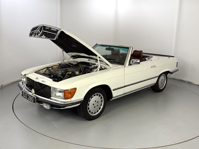 Lot 42 - 1984 Mercedes-Benz 280SL