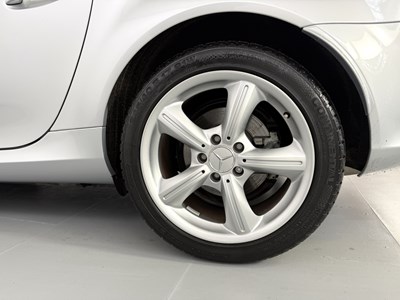 Lot 93 - 2004 Mercedes-Benz SLK350