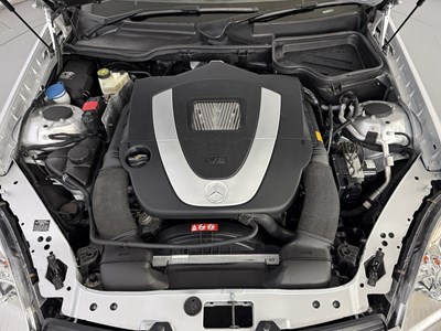 Lot 93 - 2004 Mercedes-Benz SLK350