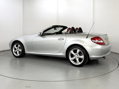 Lot 93 - 2004 Mercedes-Benz SLK350