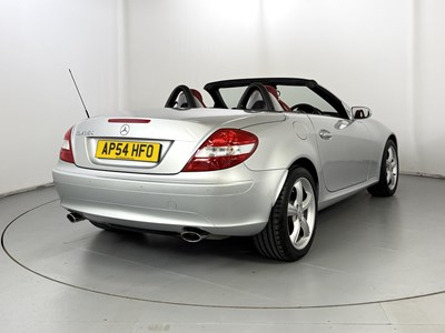 Lot 93 - 2004 Mercedes-Benz SLK350