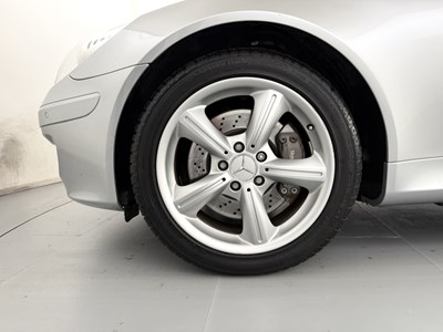Lot 93 - 2004 Mercedes-Benz SLK350