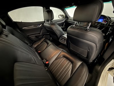 Lot 26 - 2014 Maserati Ghibli DV8