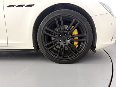 Lot 26 - 2014 Maserati Ghibli DV8