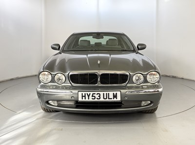 Lot 49 - 2003 Jaguar XJ