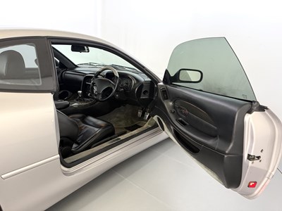 Lot 70 - 2000 Aston Martin DB7 Vantage