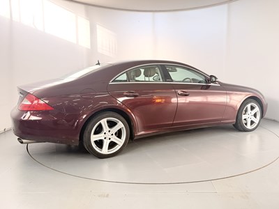 Lot 48 - 2006 Mercedes-Benz CLS320