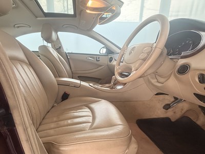 Lot 48 - 2006 Mercedes-Benz CLS320