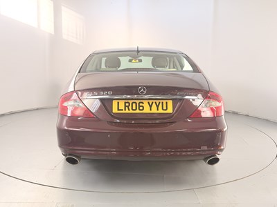 Lot 48 - 2006 Mercedes-Benz CLS320