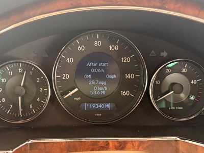 Lot 48 - 2006 Mercedes-Benz CLS320