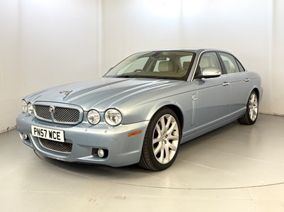 Lot 21 - 2007 Jaguar XJ Sovereign