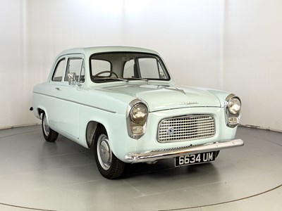Lot 10 - 1961 Ford Popular