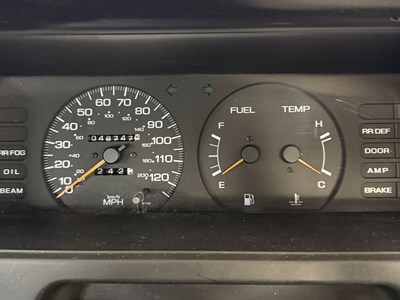 Lot 105 - 1990 Nissan Sunny