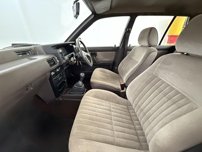 Lot 105 - 1990 Nissan Sunny