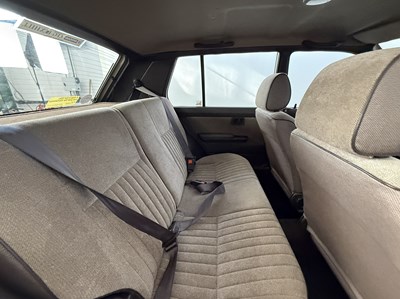 Lot 105 - 1990 Nissan Sunny