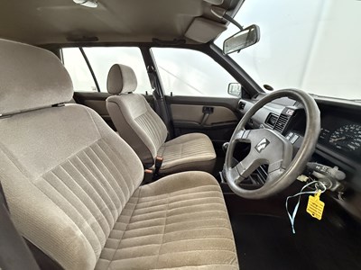 Lot 105 - 1990 Nissan Sunny