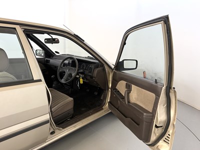 Lot 105 - 1990 Nissan Sunny