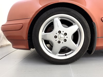 Lot 30 - 1999 Mercedes-Benz CLK320