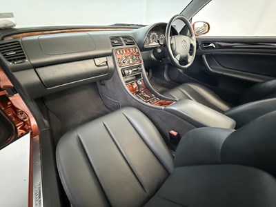 Lot 30 - 1999 Mercedes-Benz CLK320