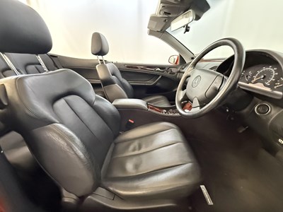 Lot 30 - 1999 Mercedes-Benz CLK320